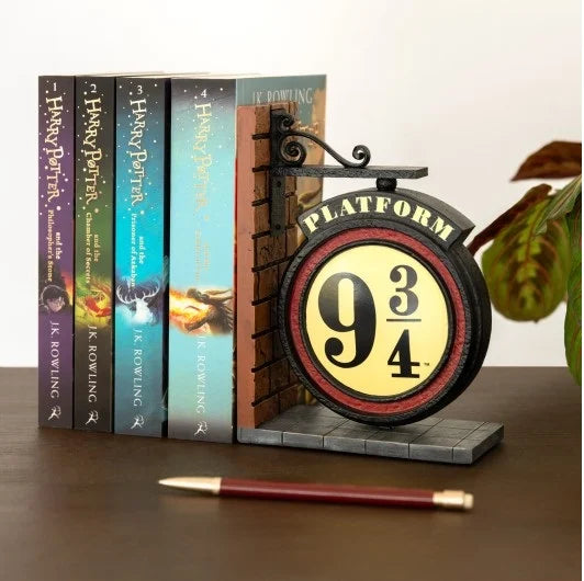 HARRY POTTER - BOOKENDS - PLATFORM 9 3/4