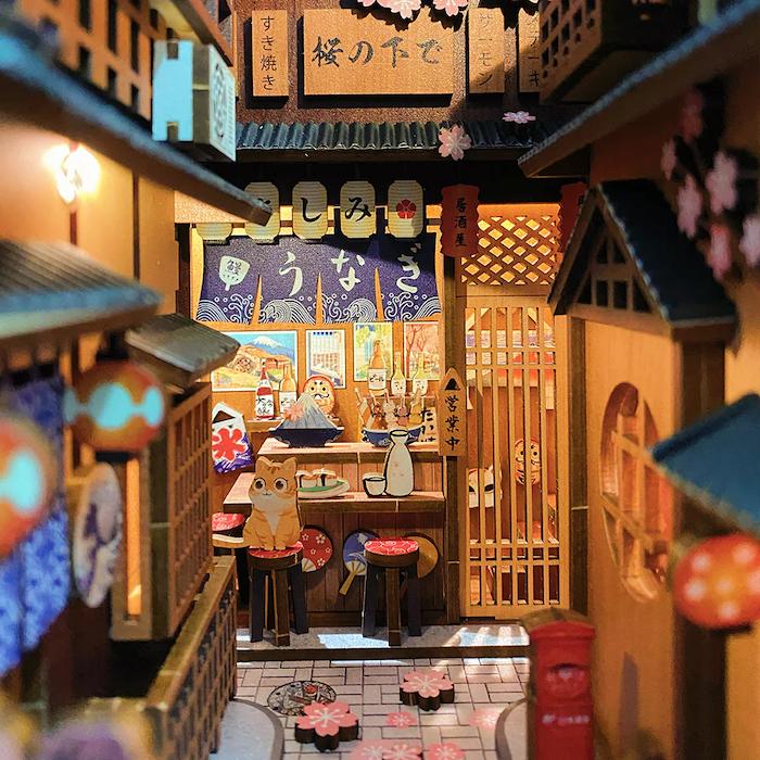 Book Nook Sous L'Arbre de Sakura DIY - 214 pièces et éclairage LED Détails