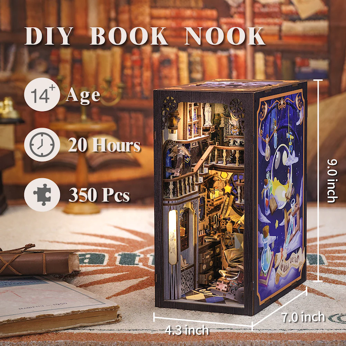 Book Nook Salle Commune Nébula DIY - 350 pièces et éclairage LED Exemple